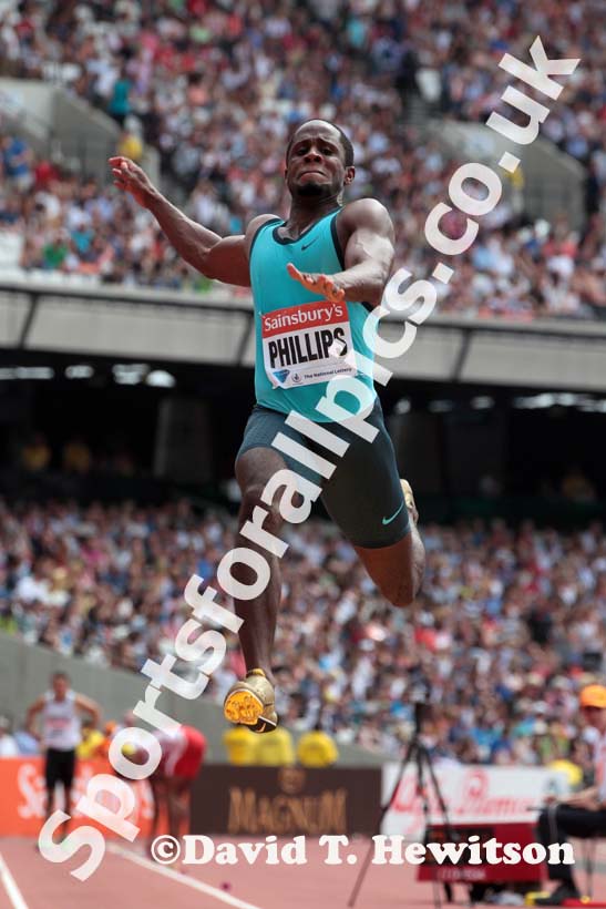 Dwight Phillips in the long jump at the  2013 IAAF Diamond League, Sainsbury's Anniversary Games, Queen Elizabeth Olympic Park, London.